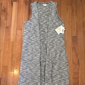 NWT✨ LuLaRoe Navy Blue and White Joy
